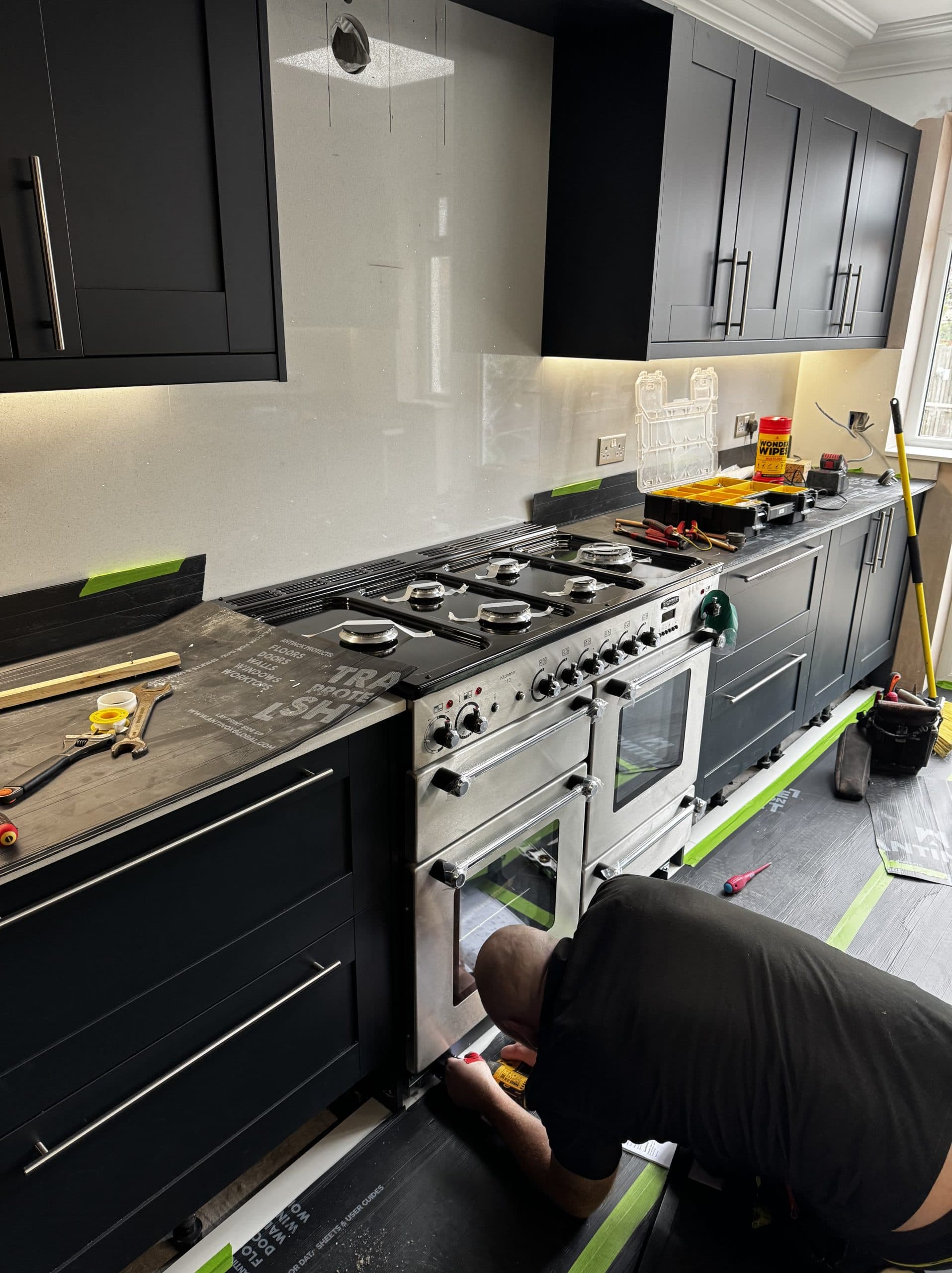 Gas range cooker professionally installed in a Baillieston home, ensuring safe and efficient operation
