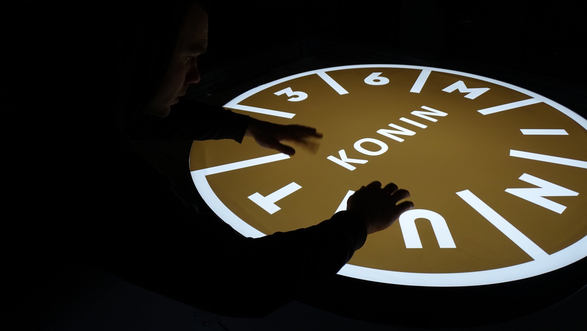 Reklama świetlna – Litery 3D i logo 3D podświetlane LED