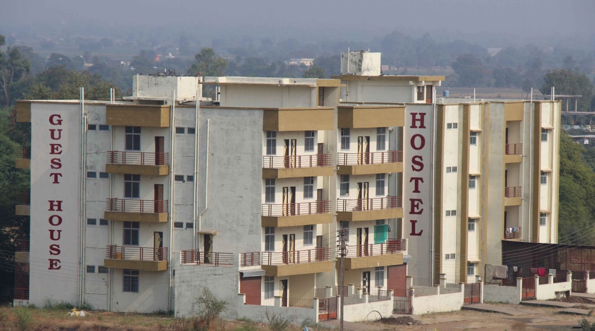 Hostel 02