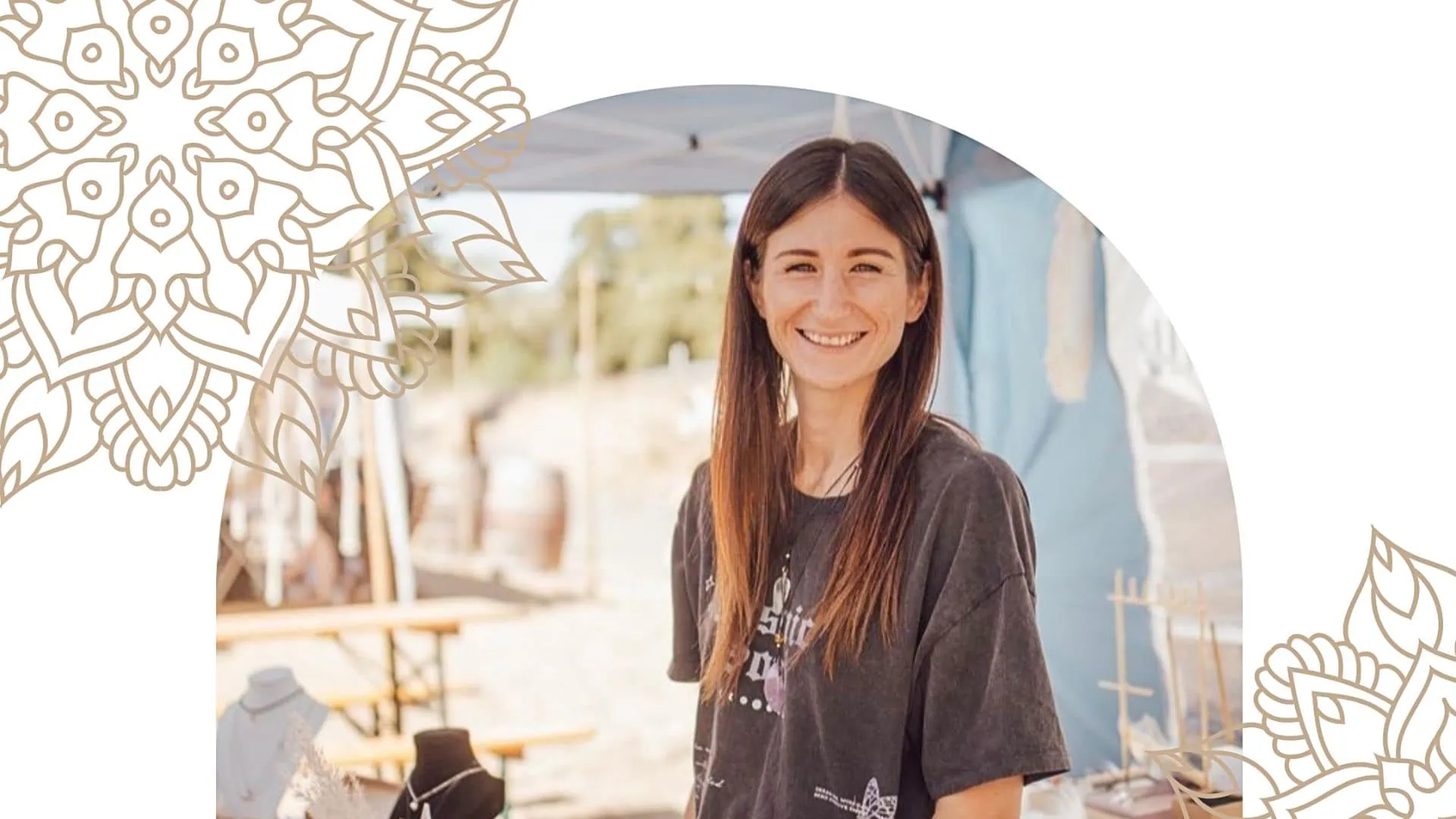 WandelPur Festival - Marktplatz - Melissa Sedita - Schmuck - Edelsteine - Stand - Tobias Steinhaeuser
