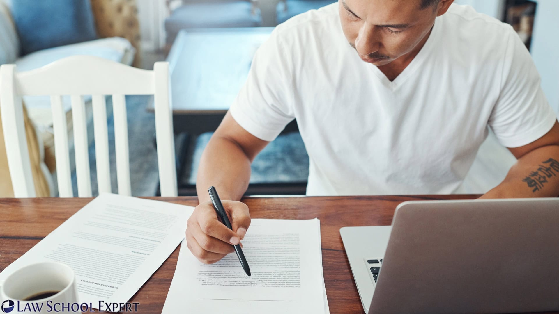 A guide on writing a business plan, emphasizing grammar, formatting, and professional presentation.