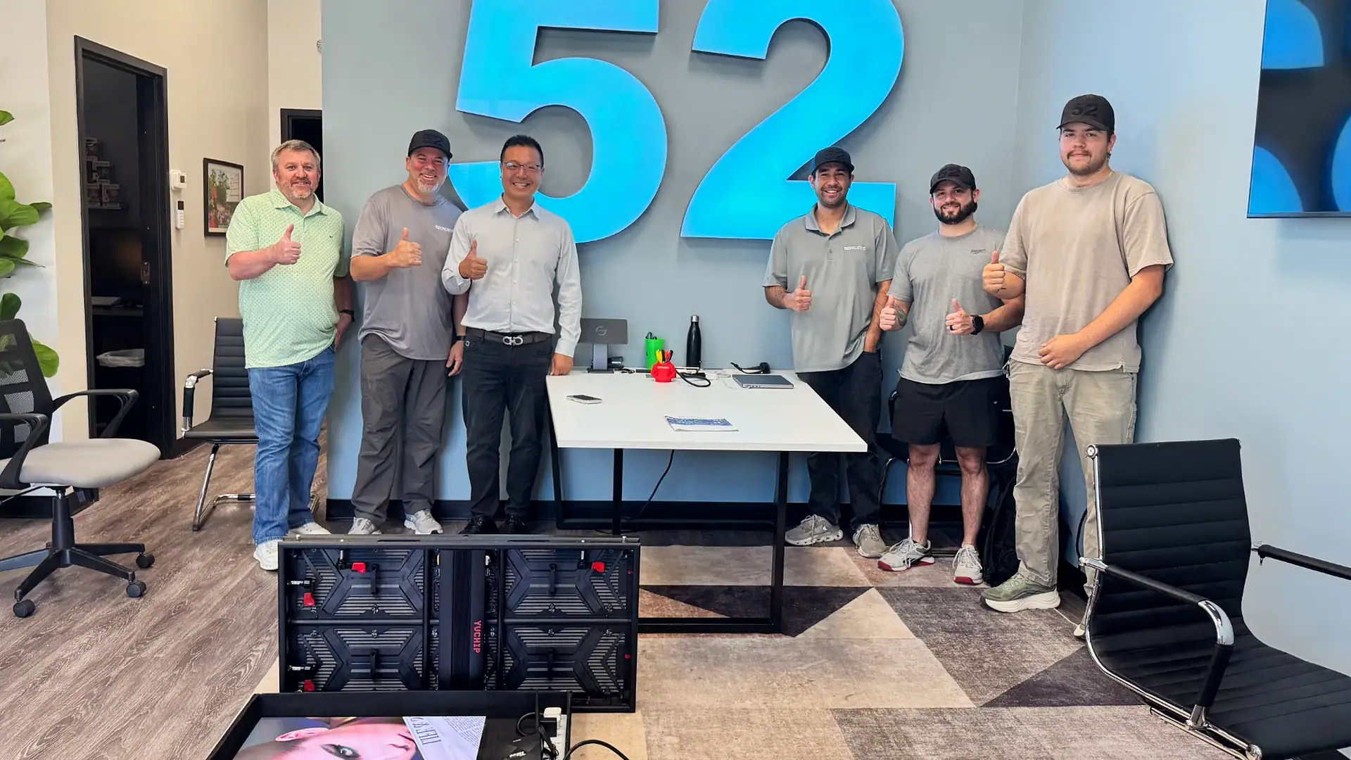 YUCHIP team meeting with international clients for long-term LED display project cooperation