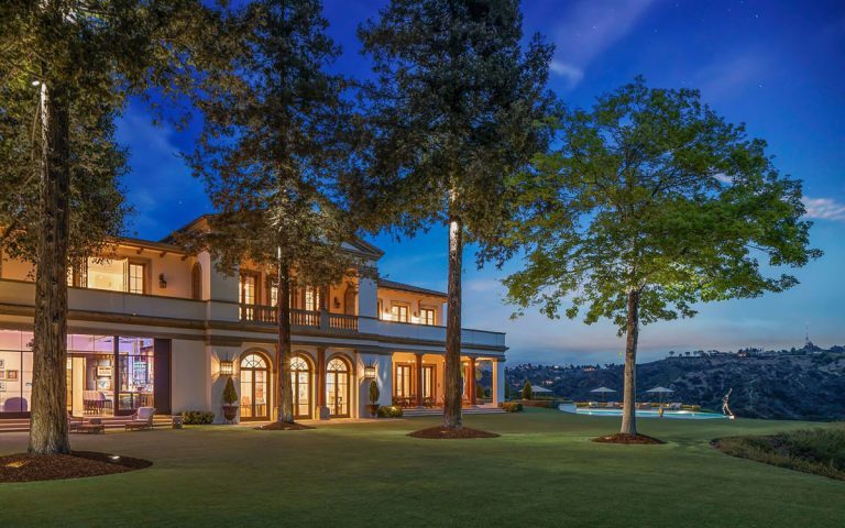 15 Celebrities With The Most Expensive Houses_12 15 celebrities with the most expensive houses 15 Celebrities With The Most Expensive Houses 15 Celebrities With The Most Expensive Houses 11 768x480