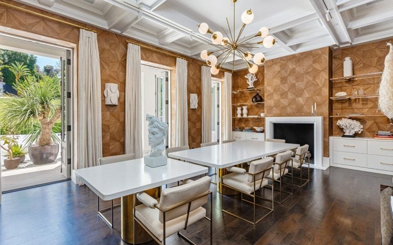 15 Celebrities With The Most Expensive Houses_14 15 celebrities with the most expensive houses 15 Celebrities With The Most Expensive Houses 15 Celebrities With The Most Expensive Houses 17 768x480