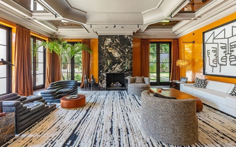 15 Celebrities With The Most Expensive Houses_14 15 celebrities with the most expensive houses 15 Celebrities With The Most Expensive Houses 15 Celebrities With The Most Expensive Houses 20 768x480