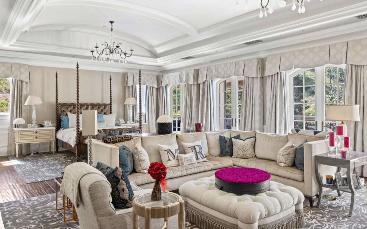 15 Celebrities With The Most Expensive Houses_1 15 celebrities with the most expensive houses 15 Celebrities With The Most Expensive Houses 15 Celebrities With The Most Expensive Houses 11 1440x900