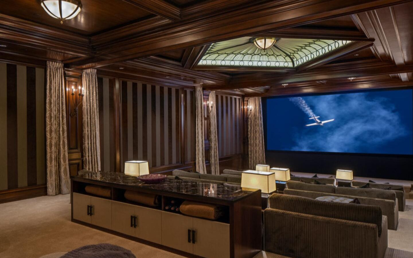 15 Celebrities With The Most Expensive Houses_1 15 celebrities with the most expensive houses 15 Celebrities With The Most Expensive Houses 15 Celebrities With The Most Expensive Houses 9 1440x900