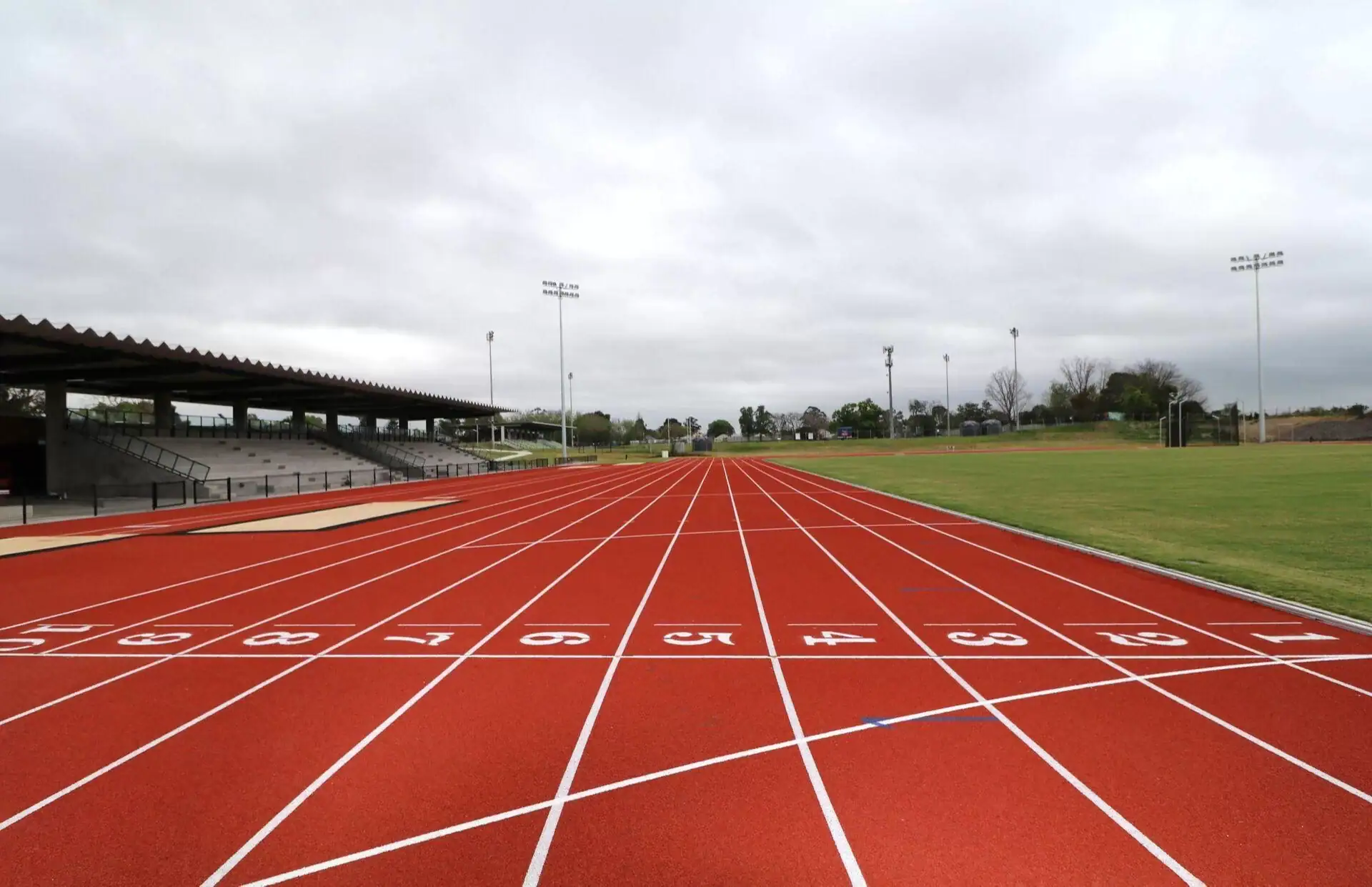 rubber jogging tracks in pakistan