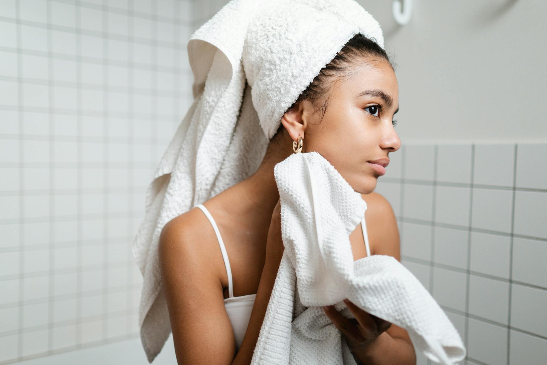 using-aloe-vera-gel-daily-skincare-routine