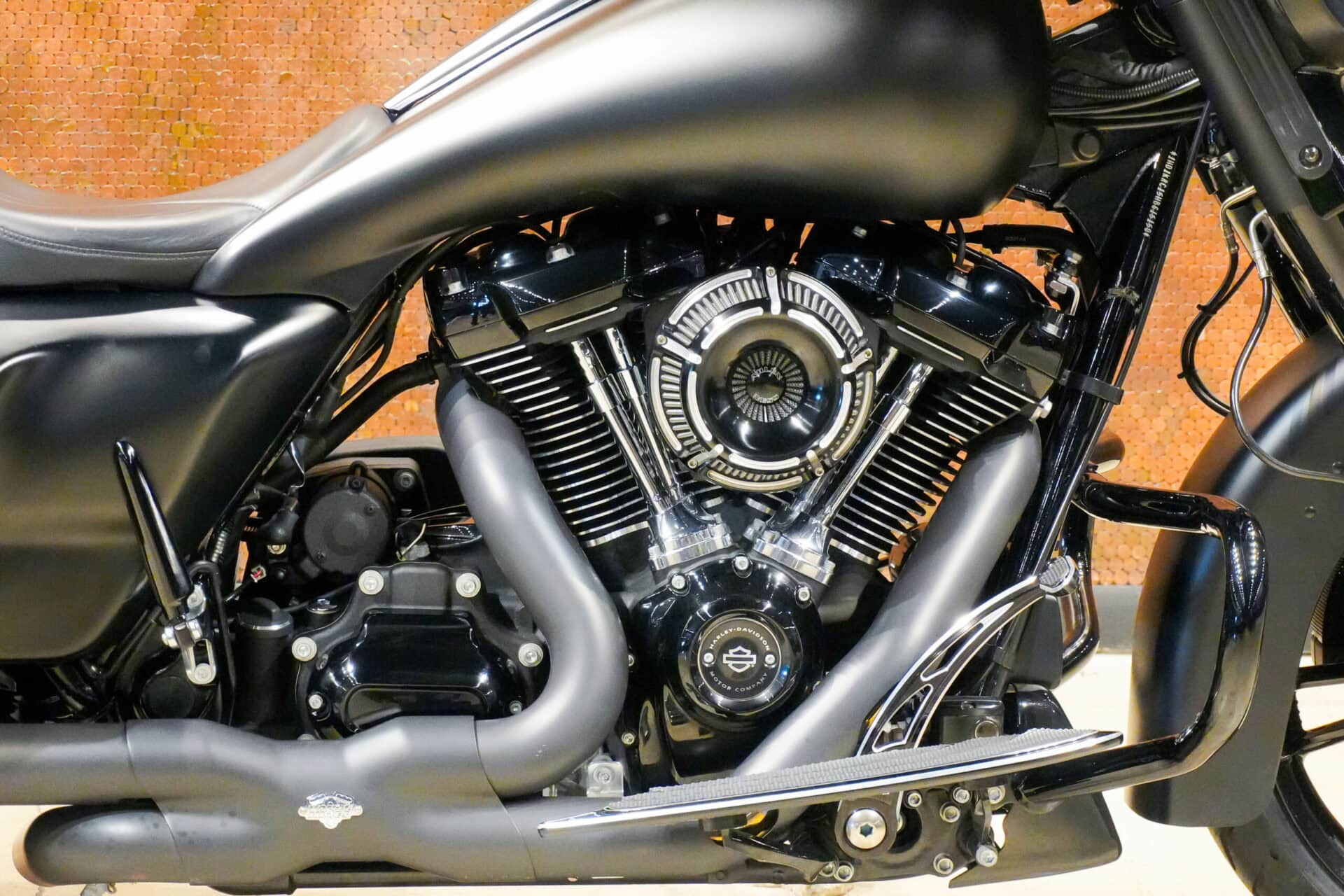 2017 HARLEY DAVIDSON XL1200CX ROADSTER