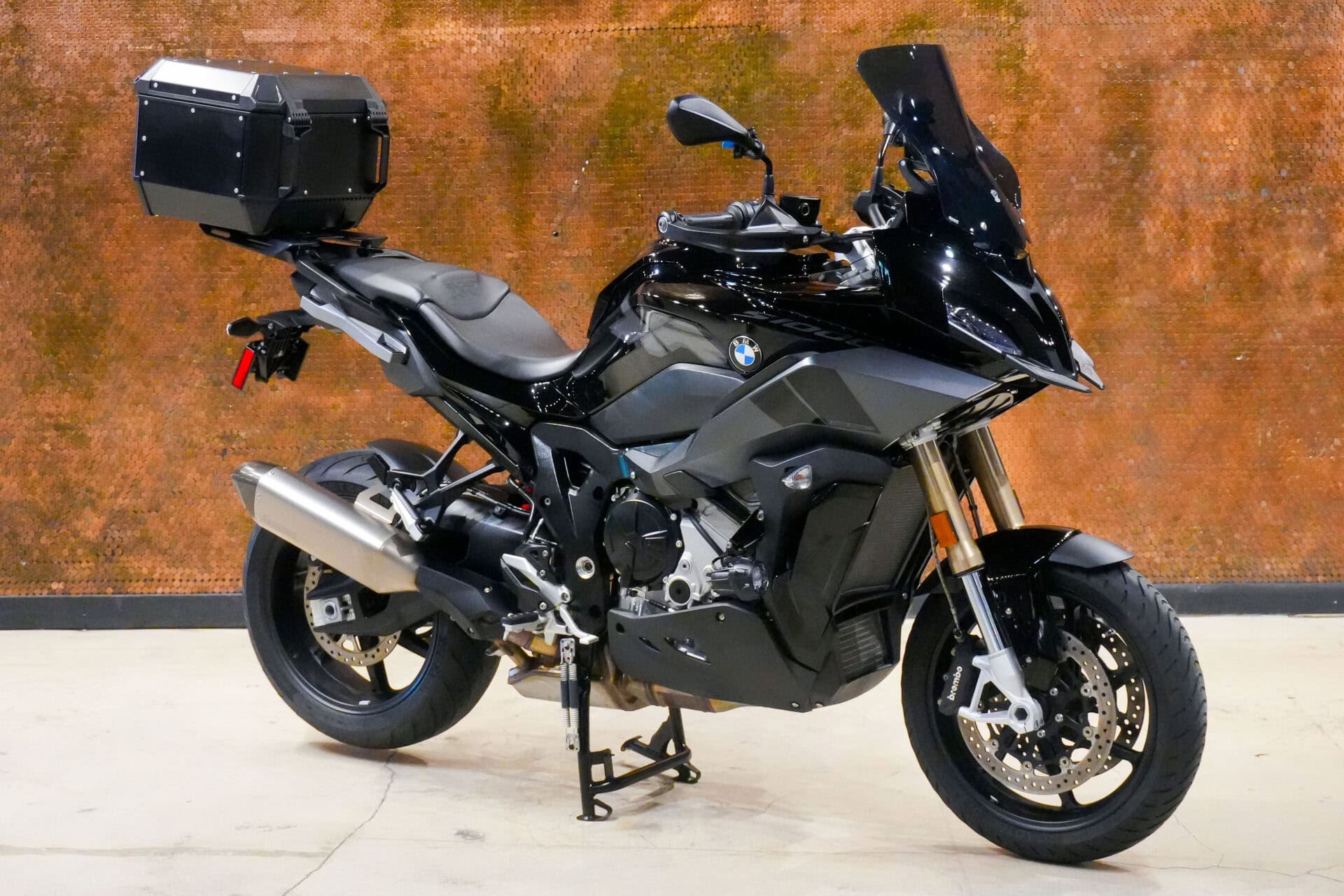 2022 BMW S1000XR