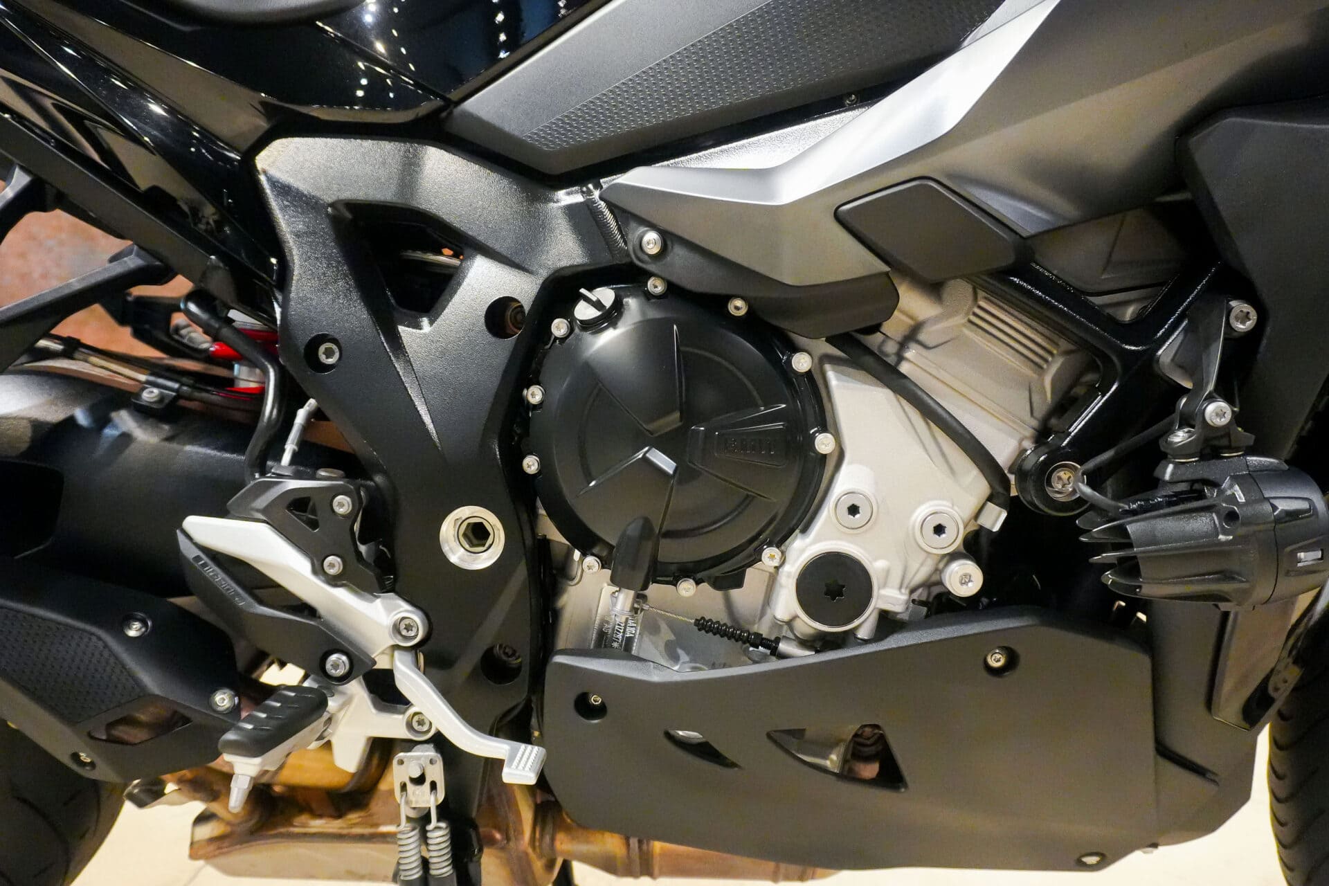 2022 BMW S1000XR