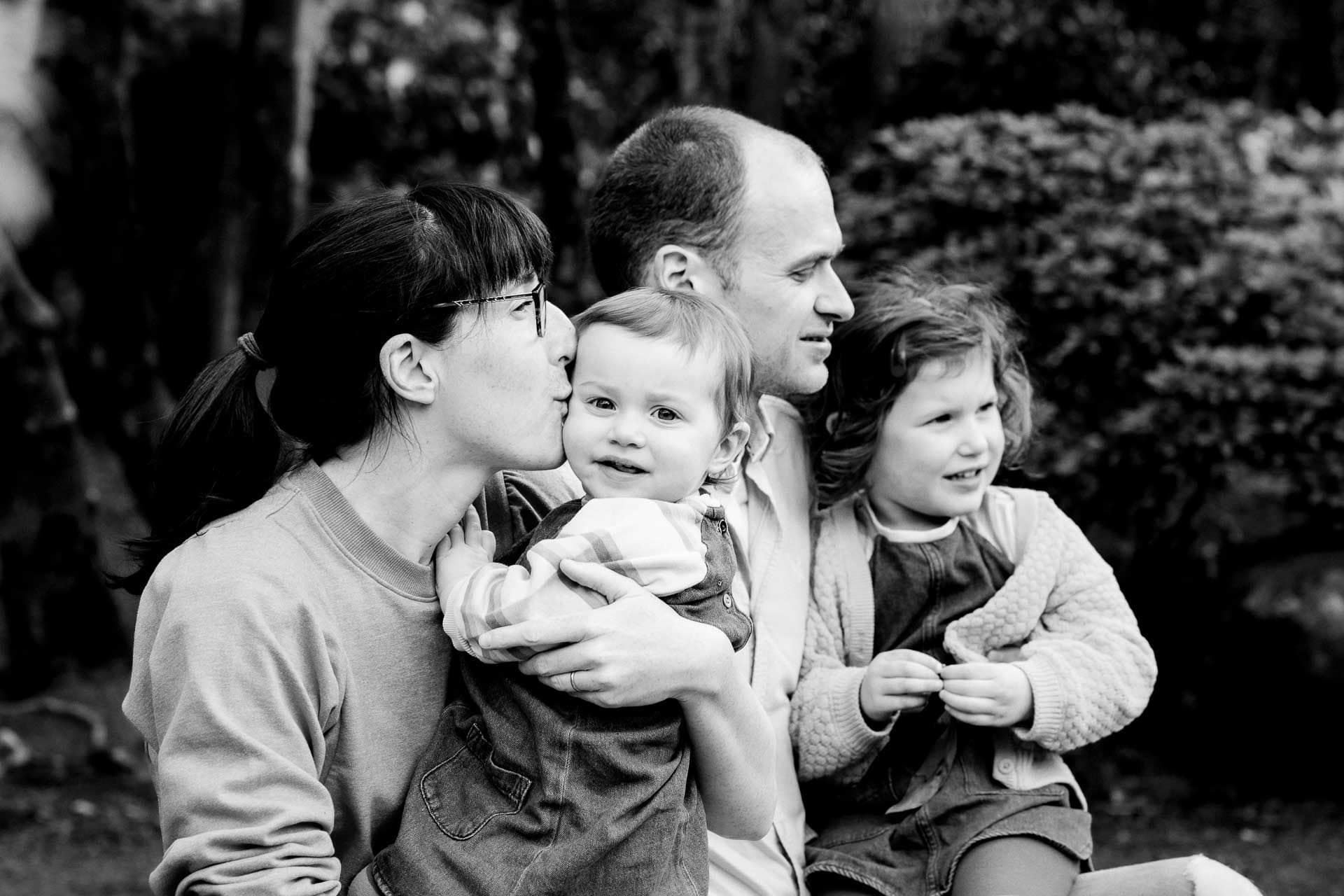 Mini Family Photoshoot session at Walkden Gardens in Sale with The Beemish Family by ER Photography - Family portrait photographers manchester