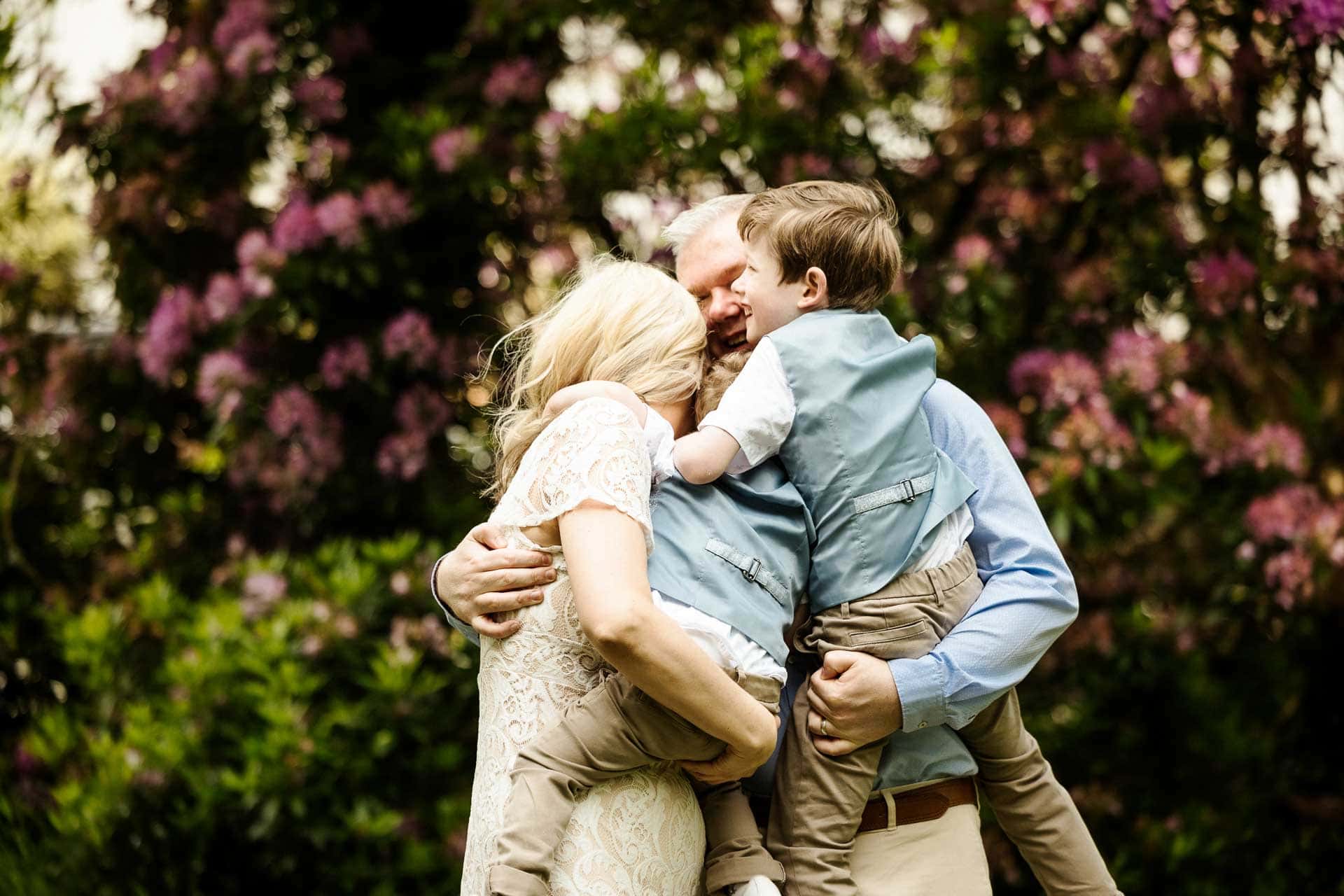 roe green worsley family photographer for mini family photoshoot sessions
