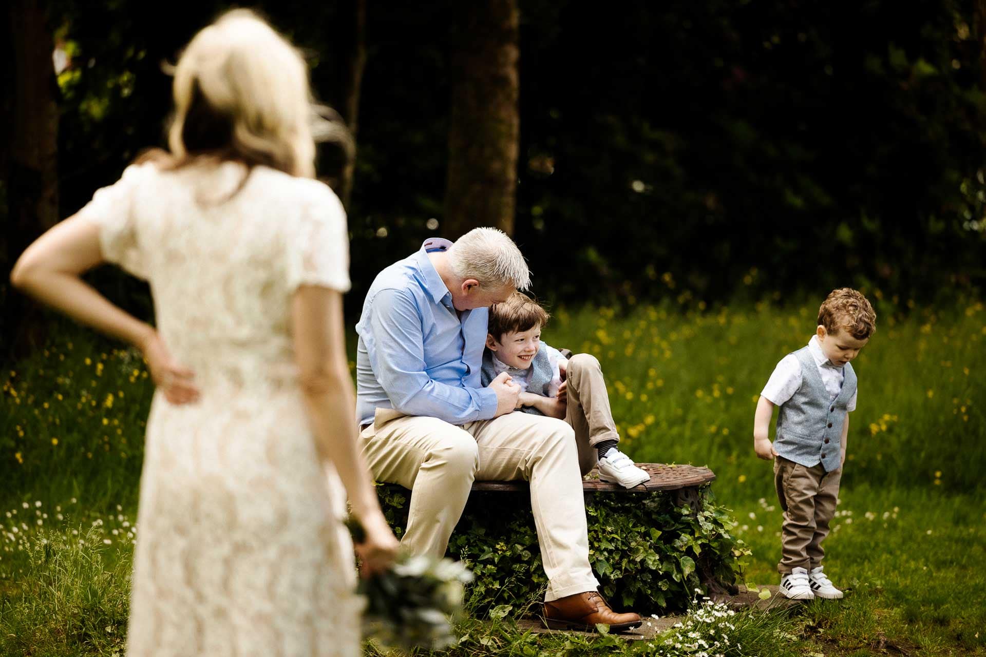 roe green worsley family photographer for mini family photoshoot sessions