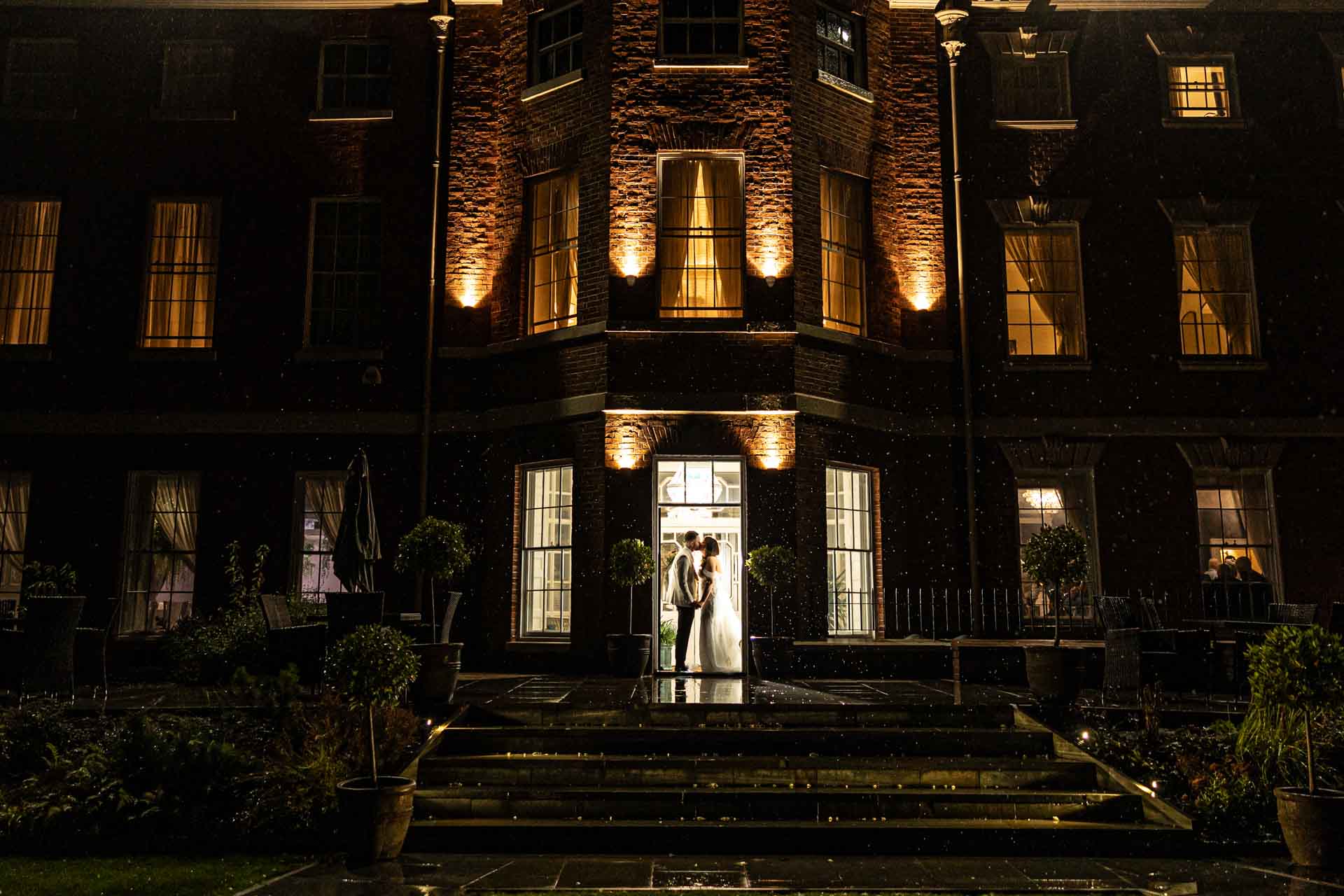 Old Palace Chester wedding photographer the wedding of Cath & Josh in the summer of spring of 2024
