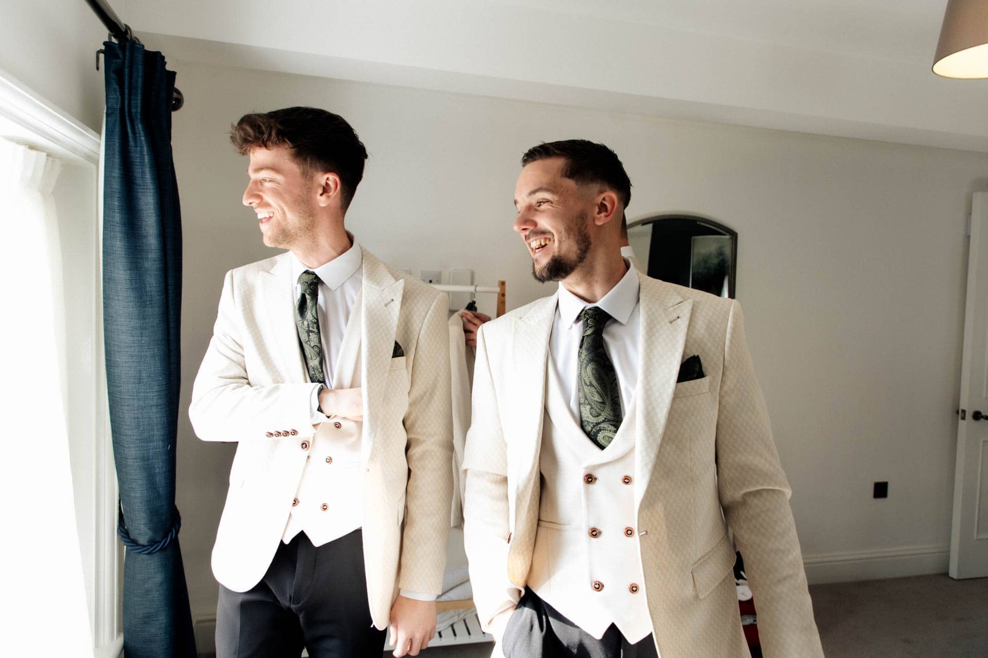 Old Palace Chester wedding photographer the wedding of Cath & Josh in the summer of spring of 2024
