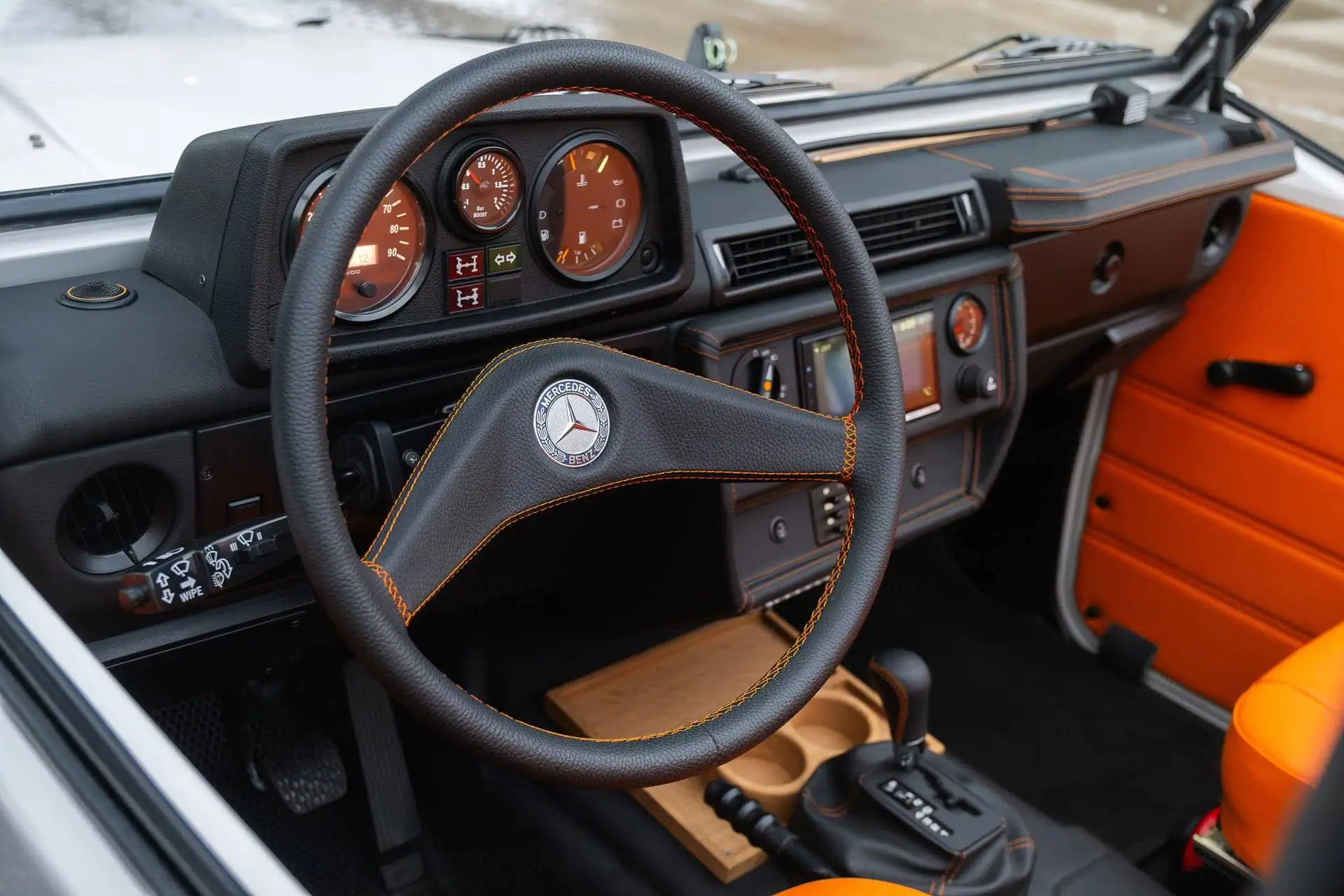 OM606a Turbo G-Wagen Interior
