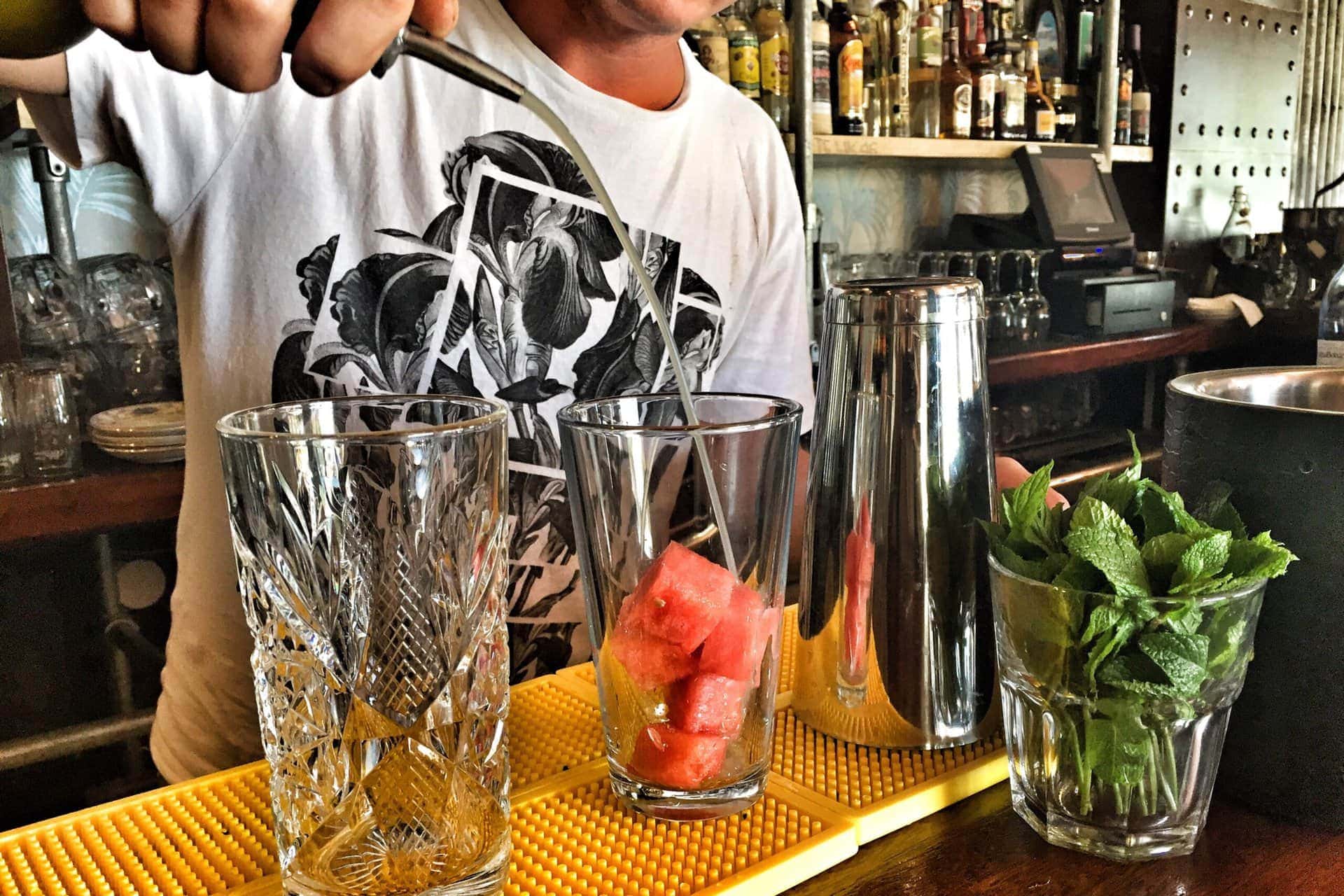 lowsugar-no sugar cocktails