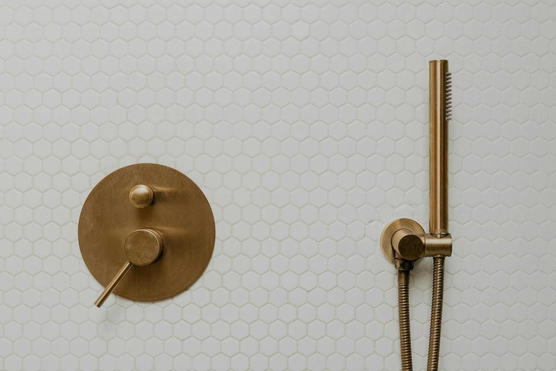 DIY Plumbing Fixes Never Work: Why You Should Always Bring In The Pros