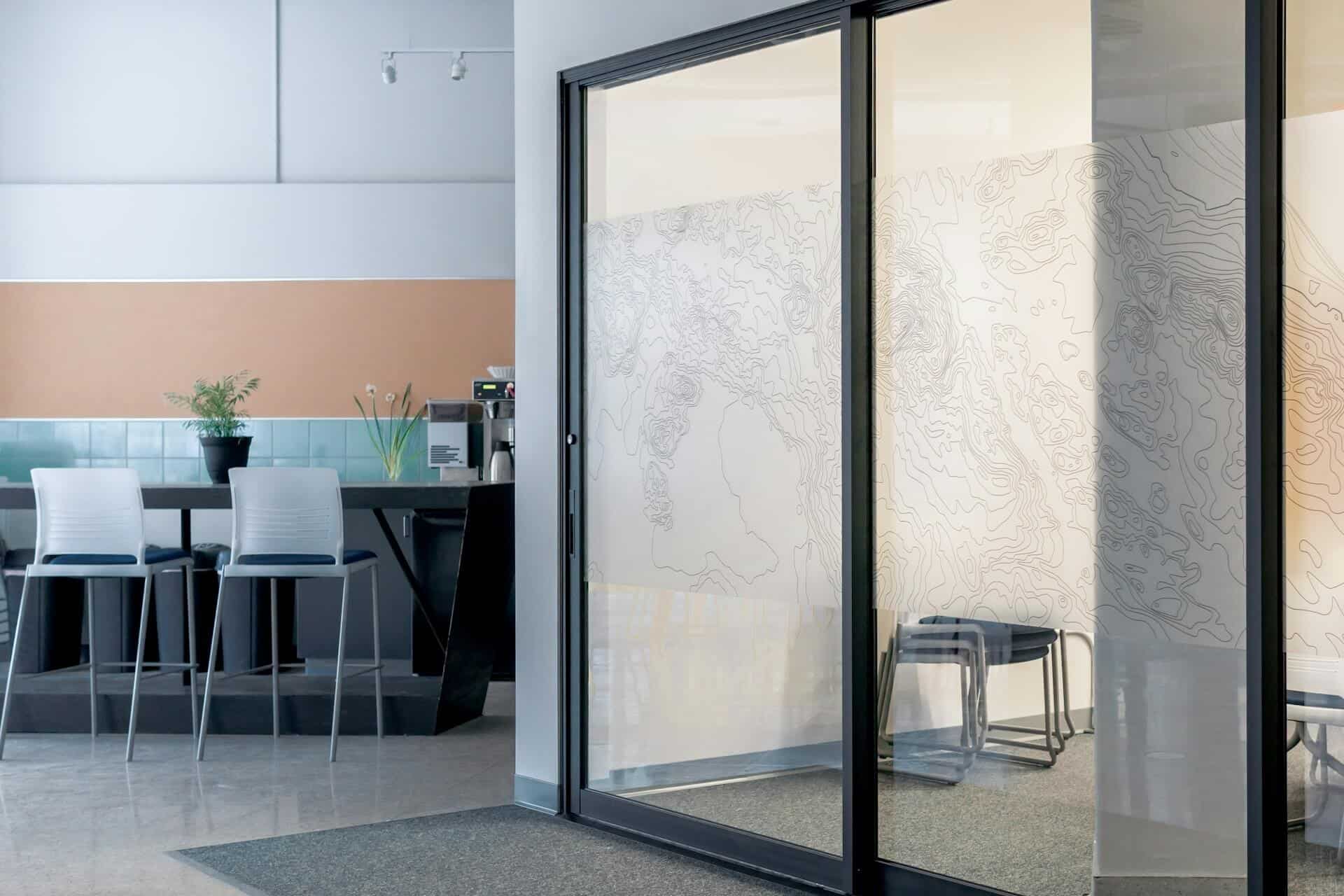 5 Signs You Need Professional Glass Repairs Immediately