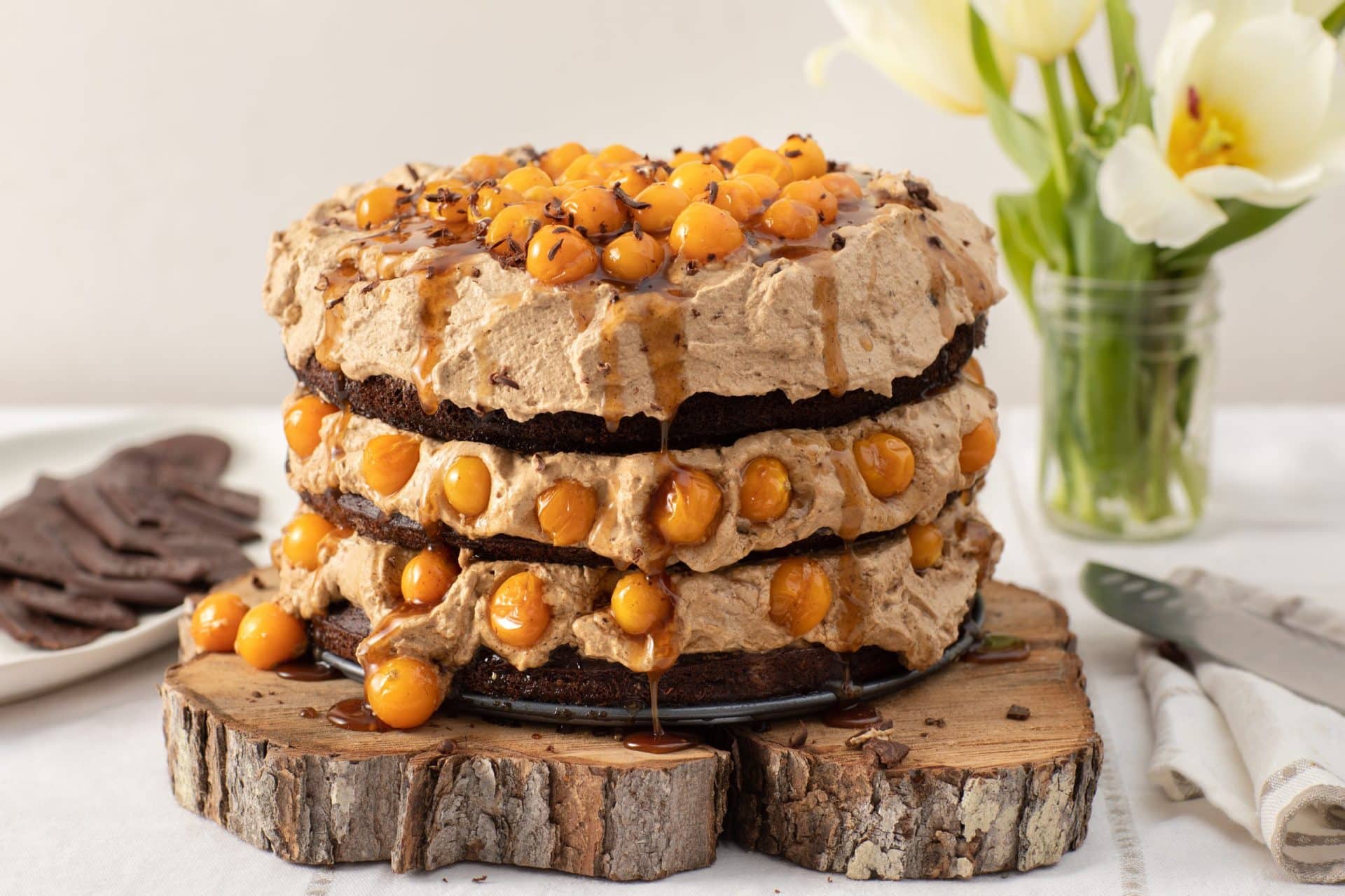 Gâteau à l'ail noir inspiré du forêt