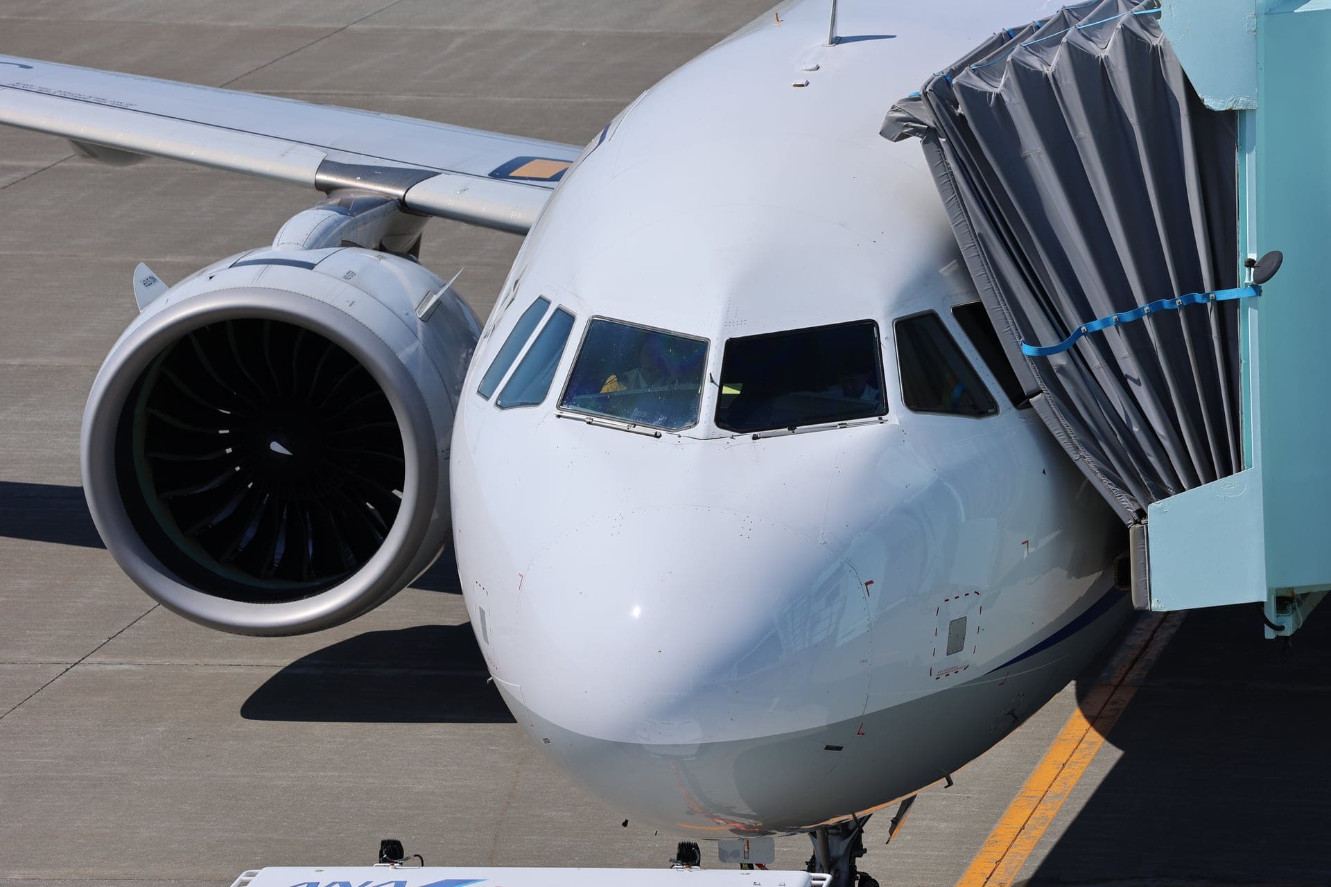 70.ANAのA321neoのエンジンをクローズアップ