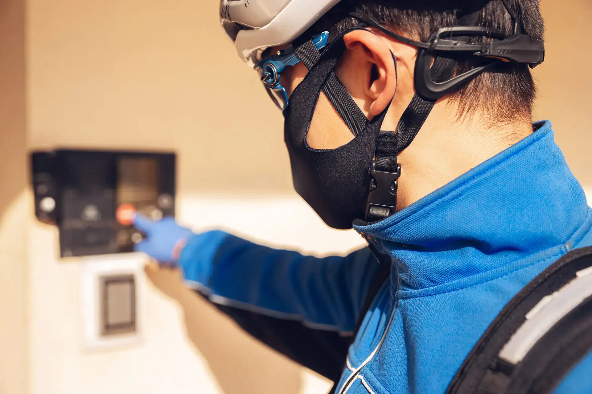 In hospitals worldwide, electrical safety in critical areas such as Operating Rooms (OR) and Intensive Care Units (ICU) is not just a technical requirement – it is a vital factor in patient safety, reliability, and continuity of medical care.