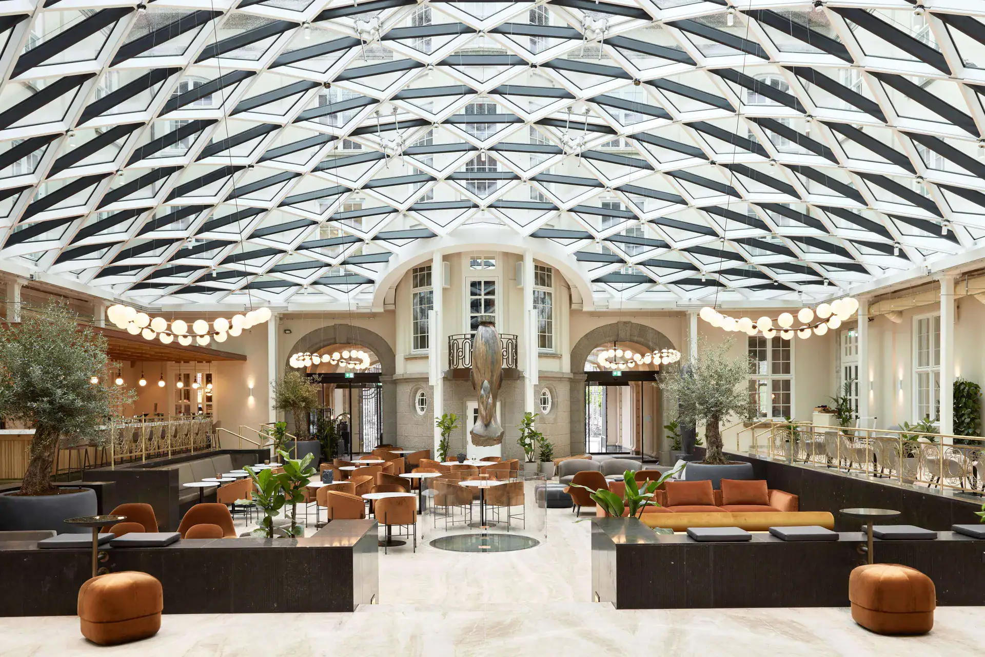 The 29 Most Stunning Hotel Lobbies In The World_29 hotel lobbies The 29 Most Stunning Hotel Lobbies In The World The 29 Most Stunning Hotel Lobbies In The World 29