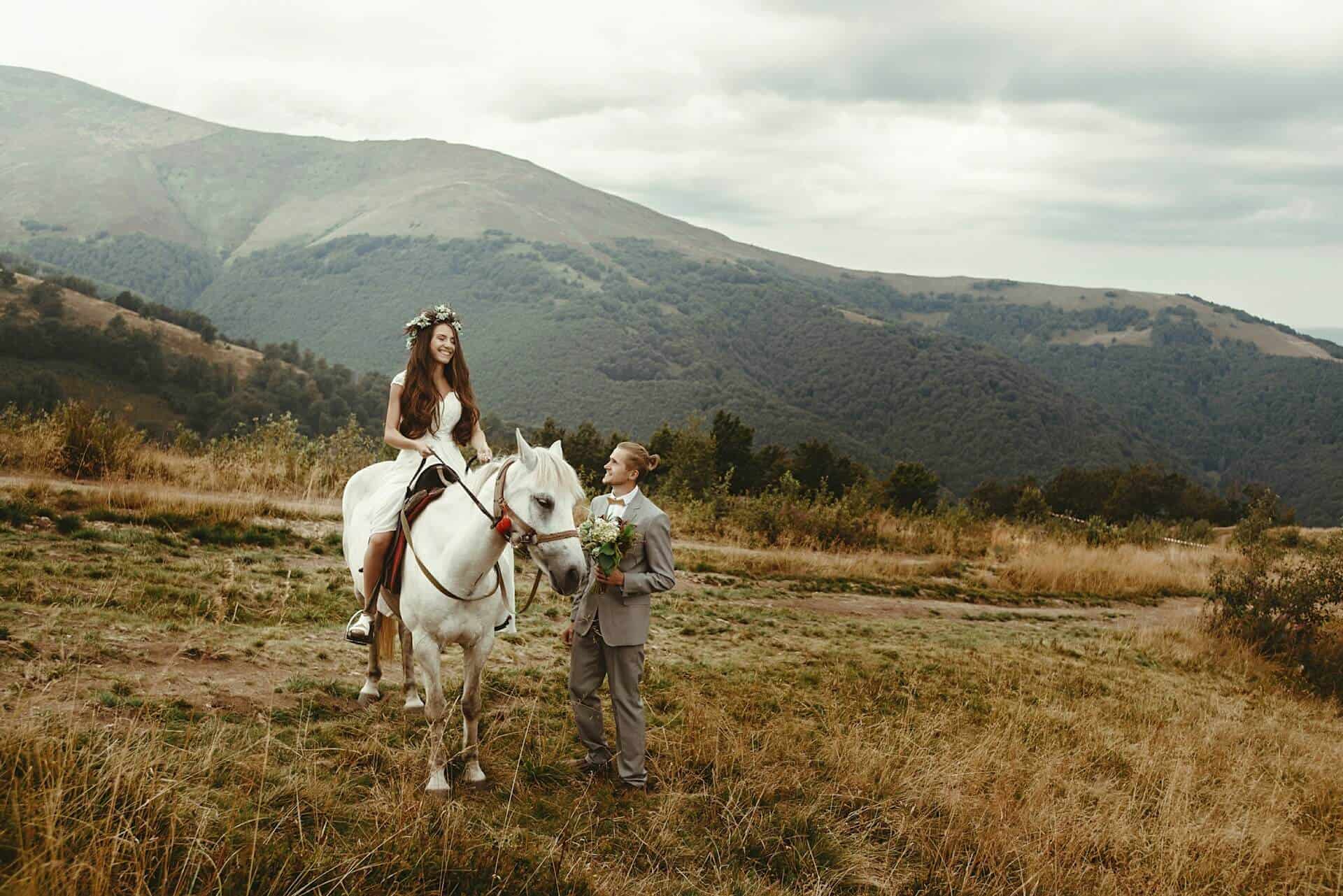 How To Plan a Countryside Wedding
