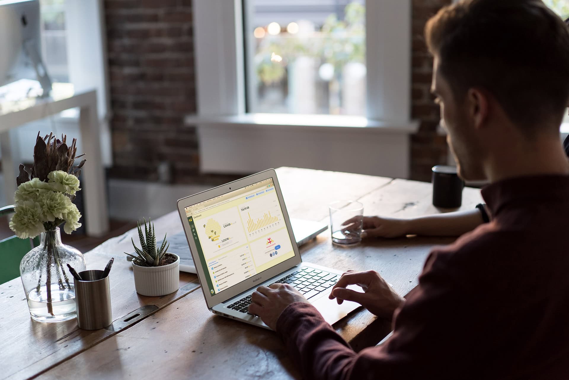 Top four ways to diversify your income amidst the economic crisis