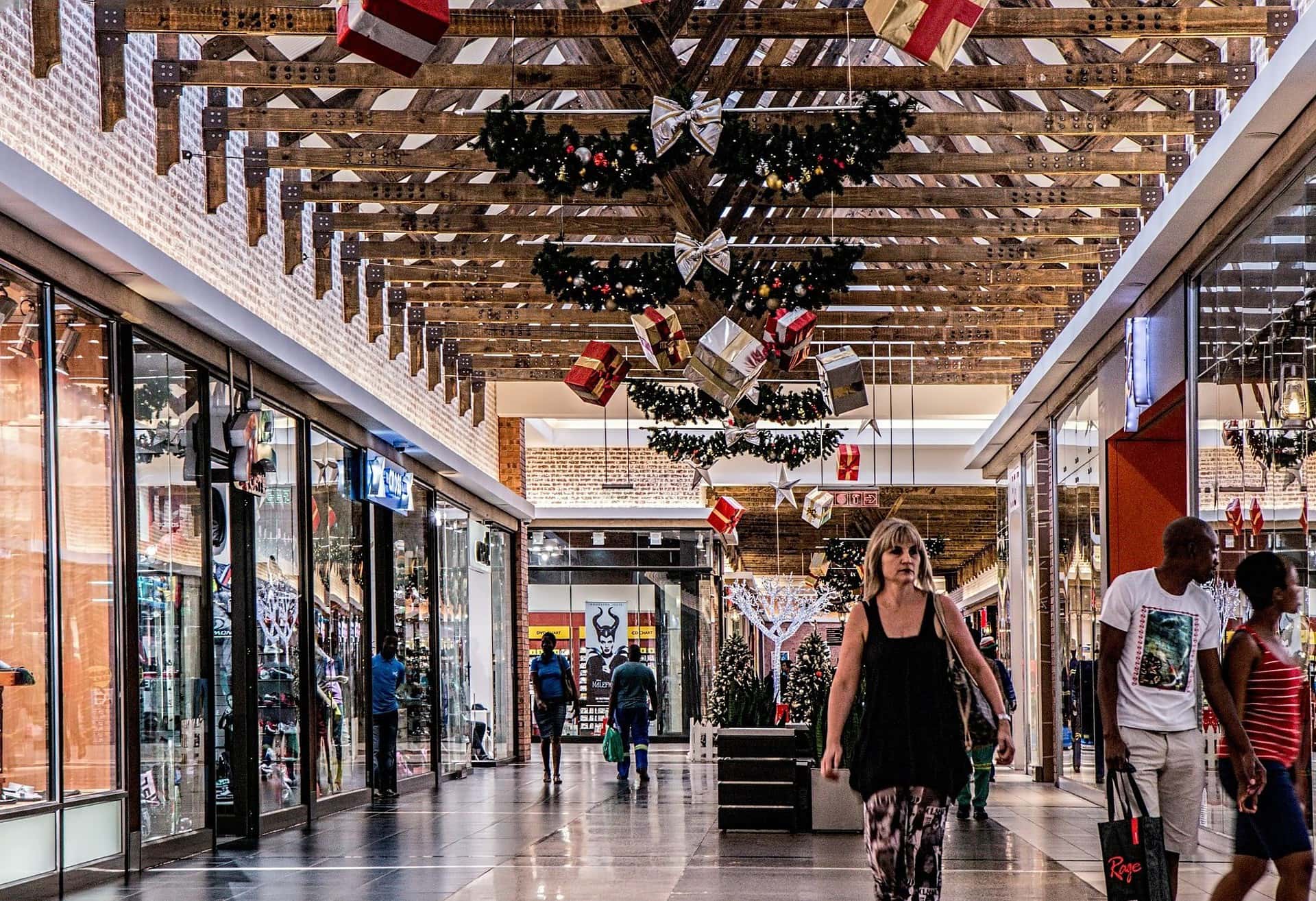 shopping-mall-522619_1920