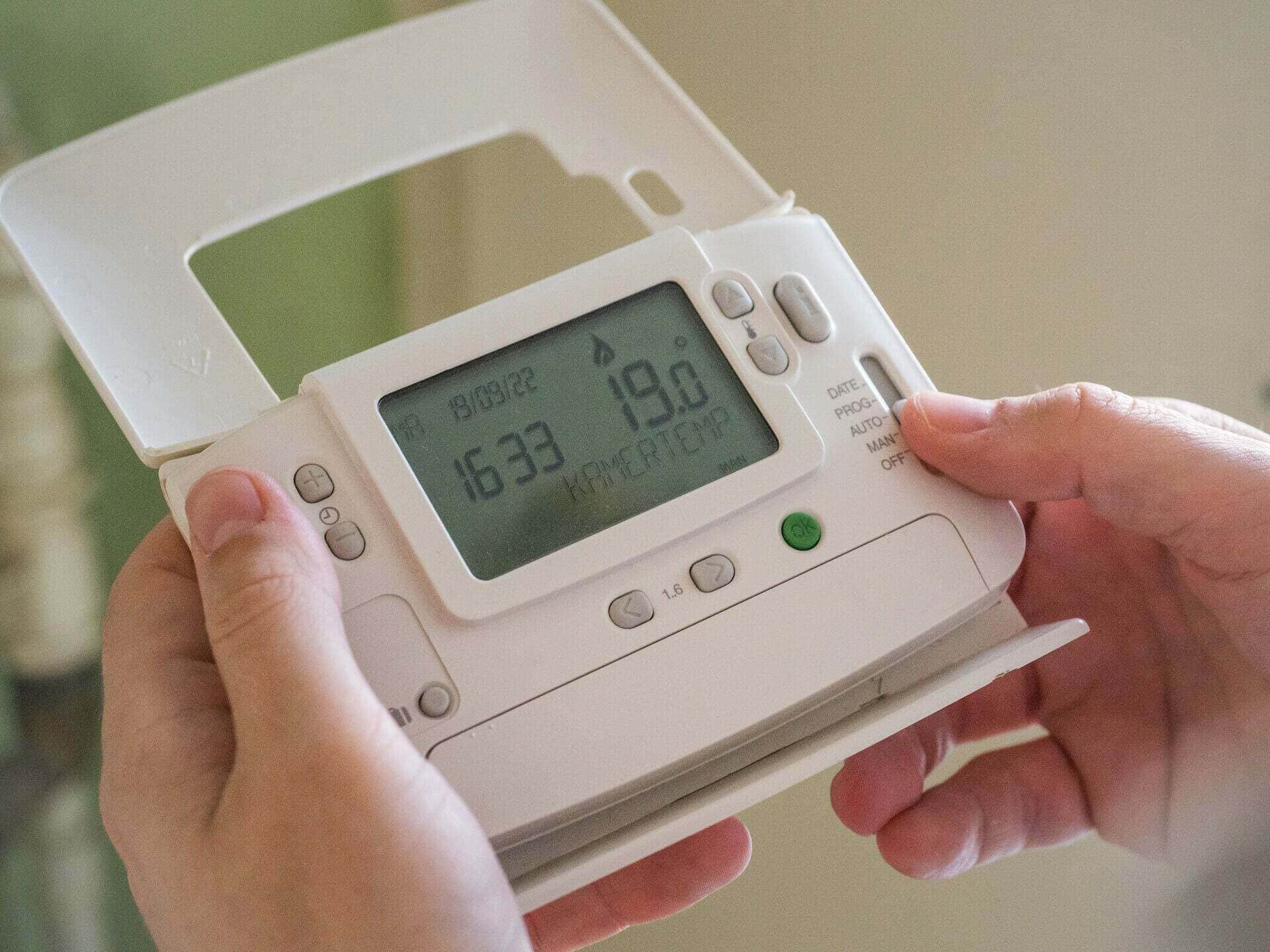 Cutting Energy Bills: Smart Homeowner Strategies