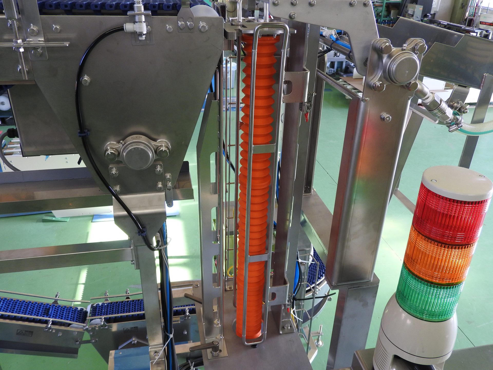 トレー回収装置