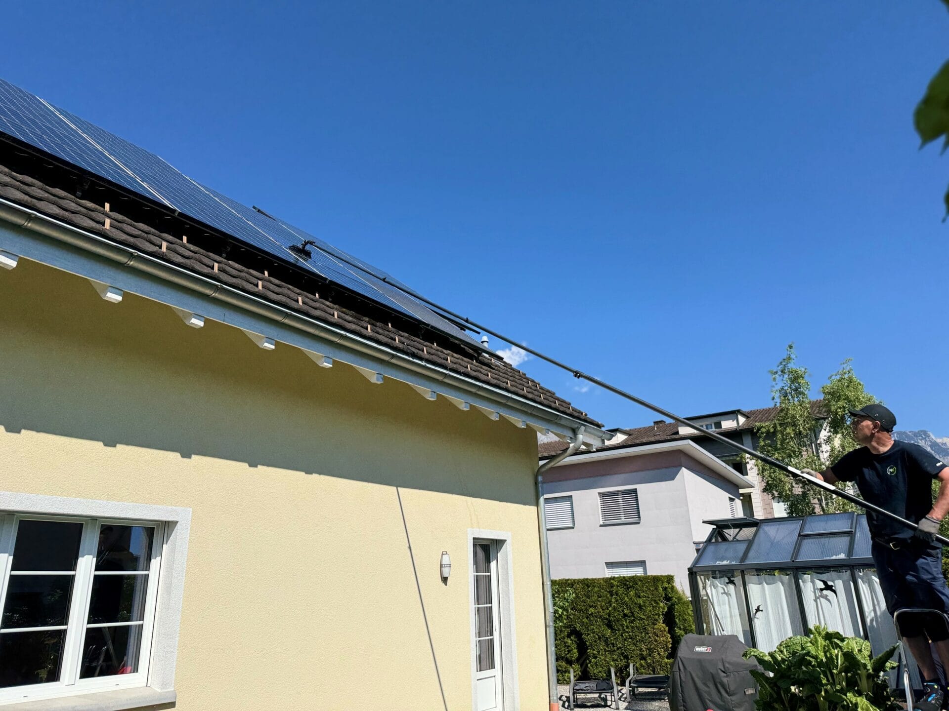 Solarreinigung reinigen der Solarzellen