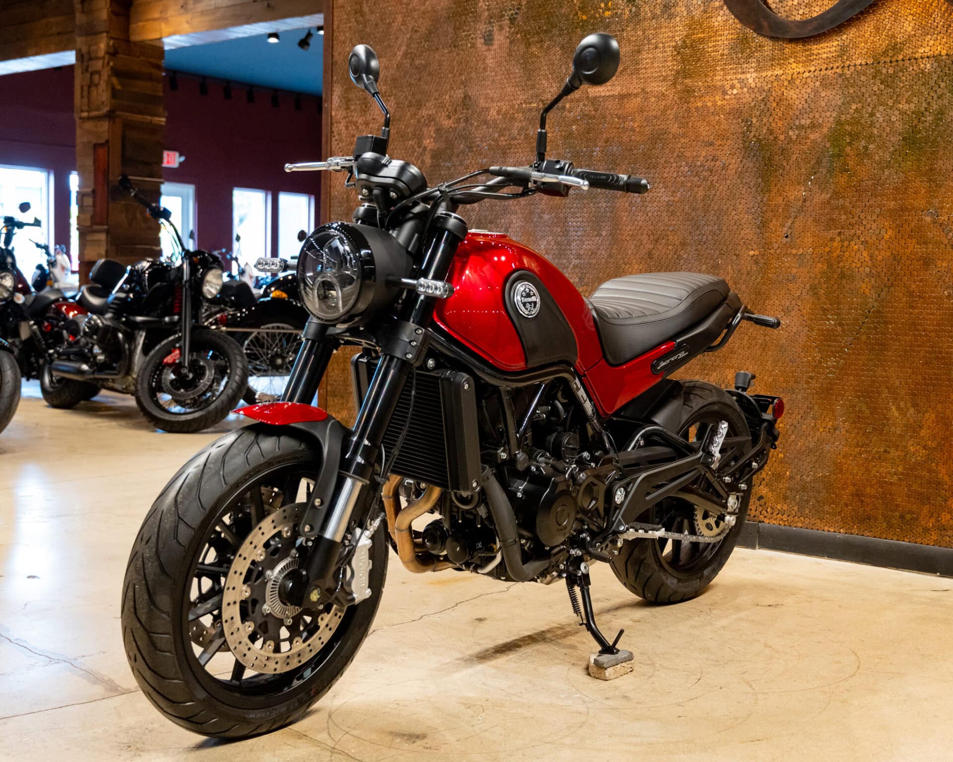2021 BENELLI LEONCINO 500