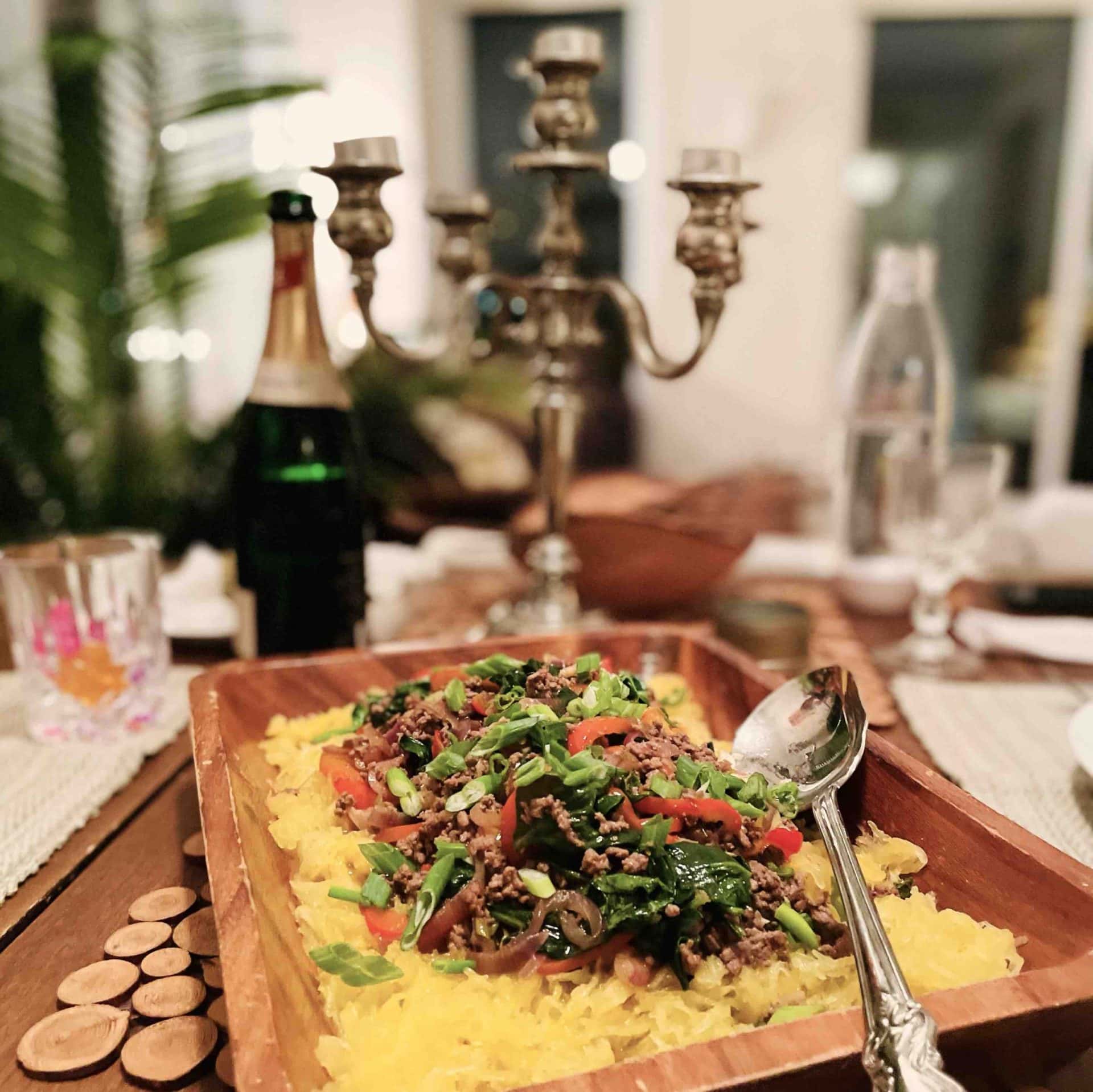 Courge spaghetti à la viande déglacée au vinaigre d'ail noir-La terre du 9