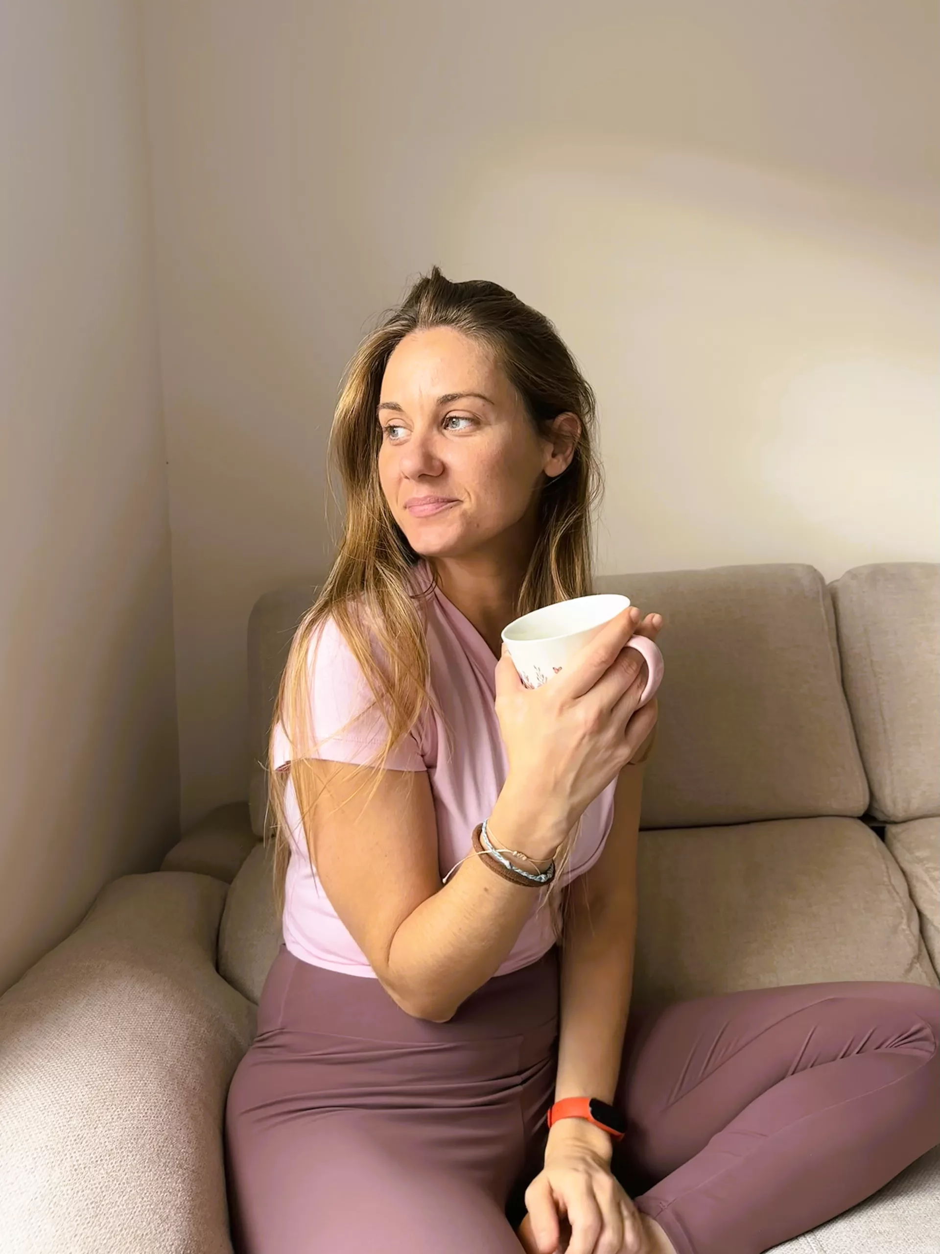 profesora de yoga premia