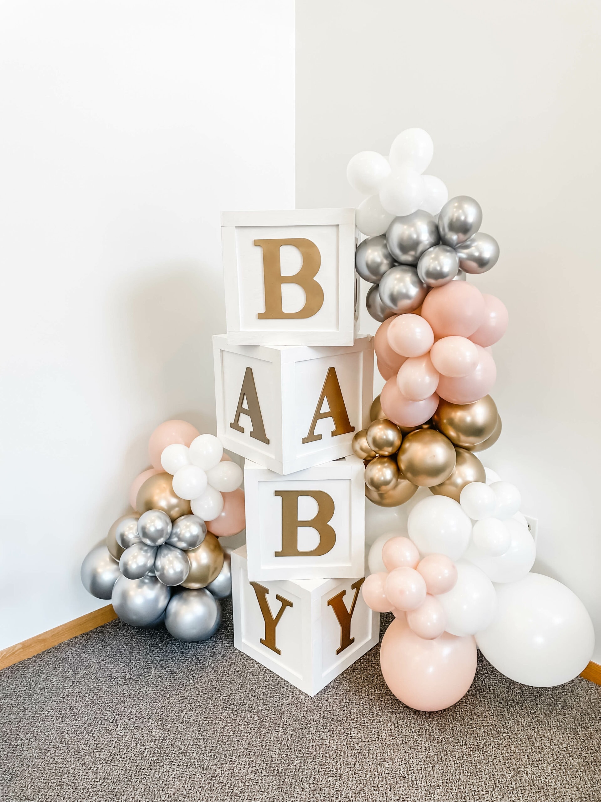 Balloon decor for baby shower in Lincoln Nebraska