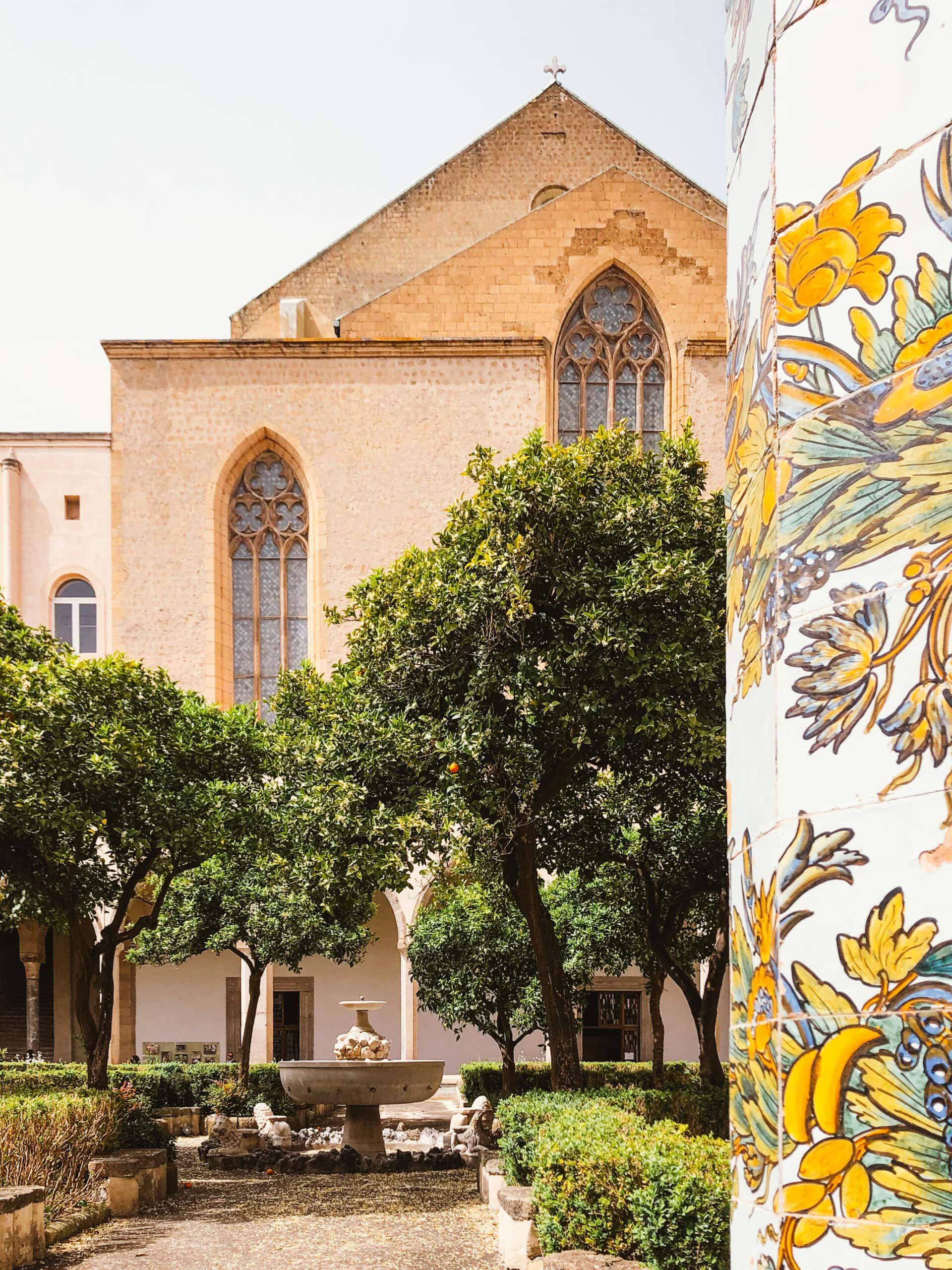 Chiostro di Santa Chiara