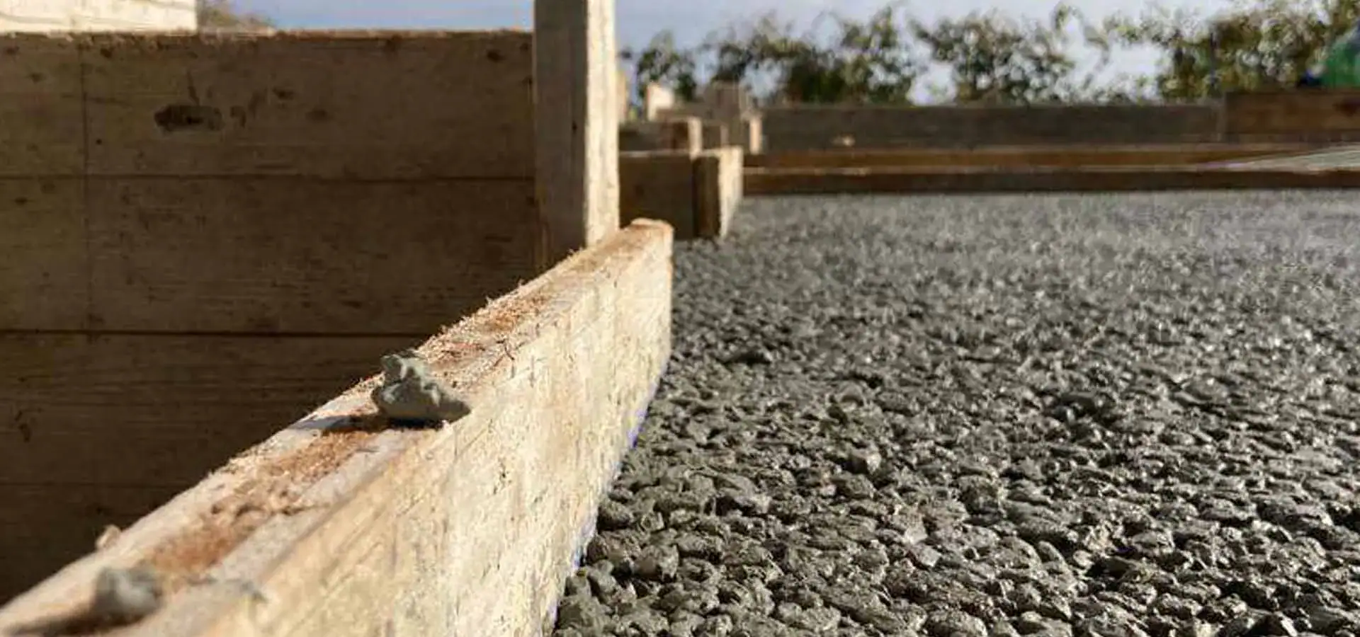 Prima Idro® calcestruzzo drenante Prima Pavimenti — calcestruzzo drenante permeabile per lo smaltimento naturale delle acque meteoriche in superficie in esterno di cantina vinicola