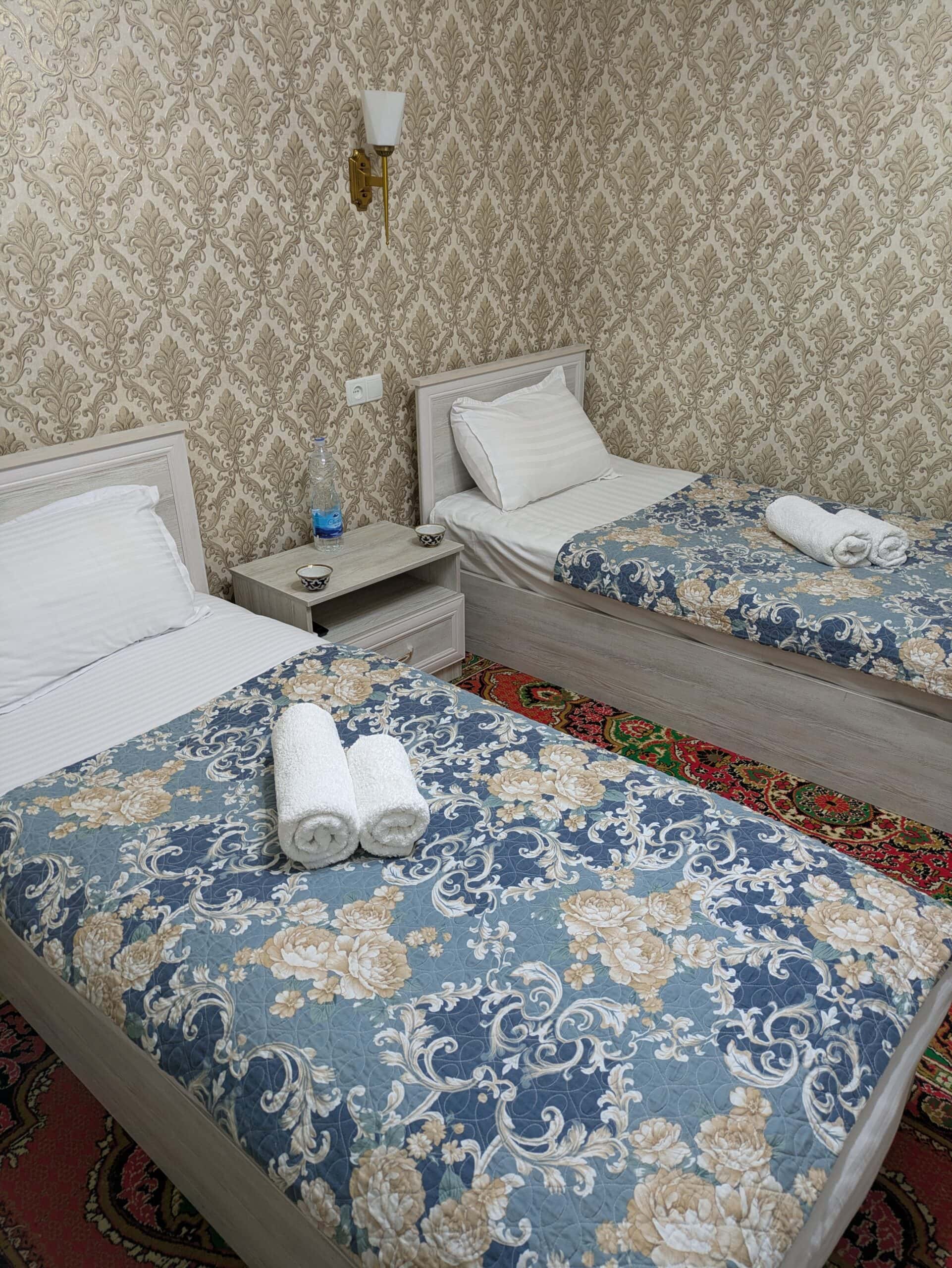 AMIRSHOH GUEST HOUSE　サマルカンド　ホテル　ゲストハウス　一人旅　日本語が通じる
