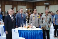 Wakapolda Jawa Barat, Brigjen Pol. Wibowo, S.I.K., M.Hum bersama Auditor Irwasda Polda Jabar, hadiri pelantikan Rektor UNLA periode 2024-2029. Dok.Humas Polda Jabar