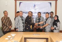 Pj. Bupati Subang Dr. Imran menyampaikan rasa bangganya karena semua BUMD di Kabupaten Subang berdasar penilaian BPKP maupun OJK dalam keadaan sehat.