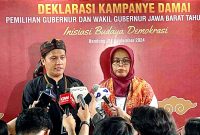 Foto tangkap layar: Saat Ketua KPU Jabar, Ummi Wahyuni pada kegiatan Deklarasi Kampanye Damai yang berlangsung di Laswi Heritage, Kota Bandung. Dok. laman jabarprov. 