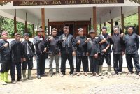 Foto: Pj Bupati Subang dan rombongan, turut hadir Camat Cisalak, Kades Cupunagara, tokoh masyarakat desa sekitar. 
