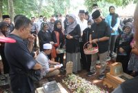 upacara pelepasan jenazah secara sipil dipimpin Pj Bupati Subang.
Bertempat di halaman Kantor Bupati Subang