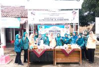 TP.PKK Kecamatan Kertasemya bersama 13 TP. PKK tingkat desa yang ada di Kecamatan Kertasemaya, turut andil dalam kegiatan tersebut.