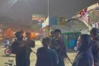 Satuan Penindak Perusuh (SPP) Batalyon A Pelopor Satbrimob Polda Jabar melaksanakan patroli di sejumlah titik wilayah Kabupaten Bandung hingga Kabupaten Sumedang pada Senin dini hari.