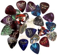 Présentation des médiators Fender Premium Cell Mix Pick
